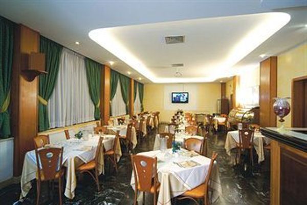 Pisani Hotel (San Nicola la Strada)